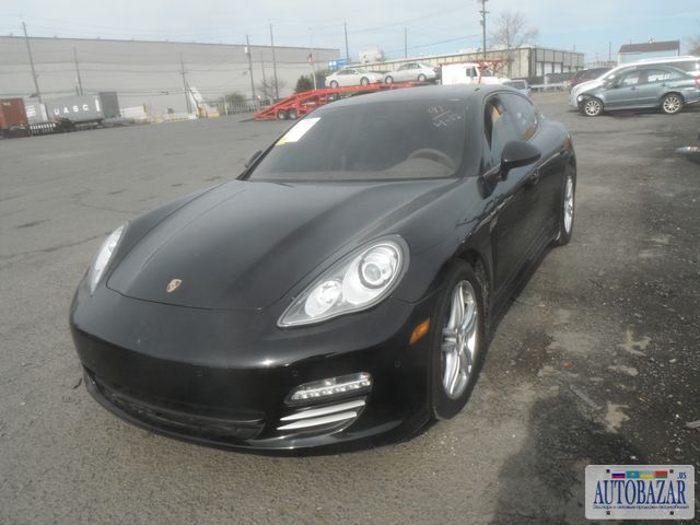 2011 PORSCHE PANAMERA